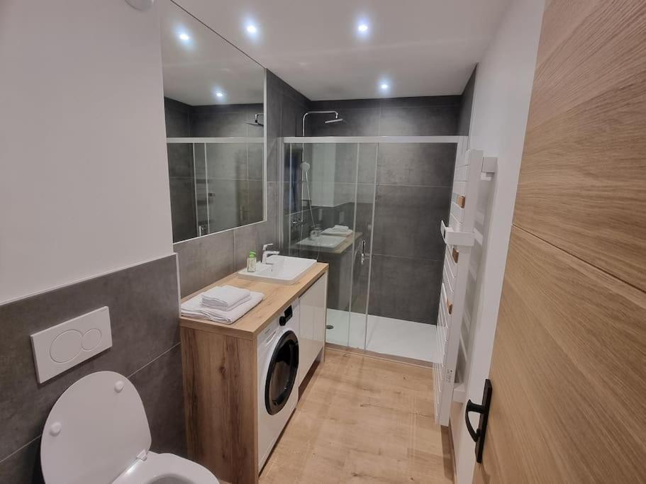 Superbe Appartement T2 Climatise, Idealement Situe يوجين المظهر الخارجي الصورة